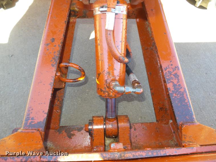 image for item L4124 1995 Ditch Witch 3500 trencher