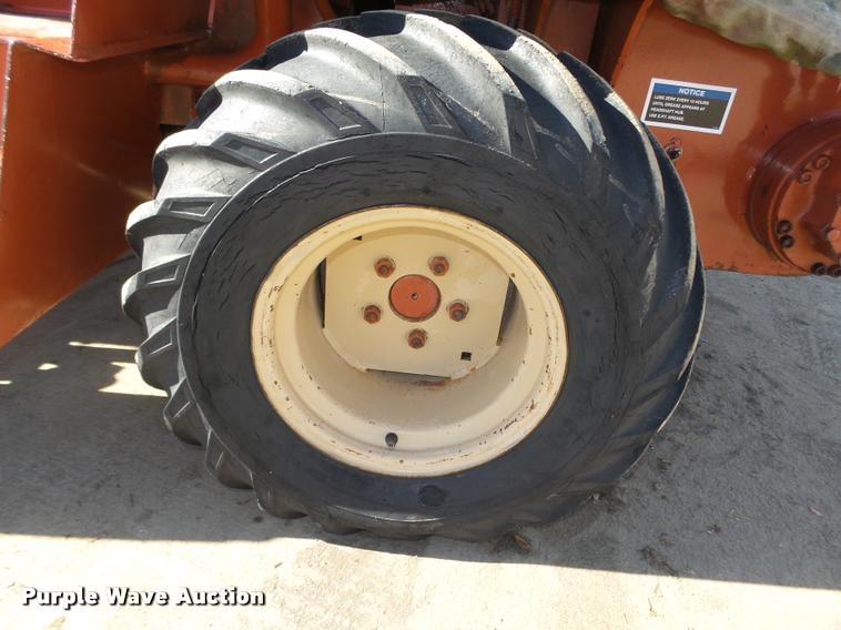 image for item L4124 1995 Ditch Witch 3500 trencher