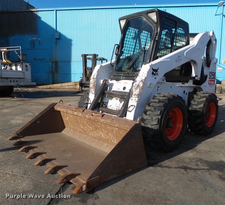 image for item L4147 2006 Bobcat S250 skid steer