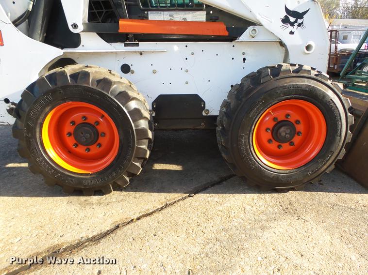 image for item L4147 2006 Bobcat S250 skid steer