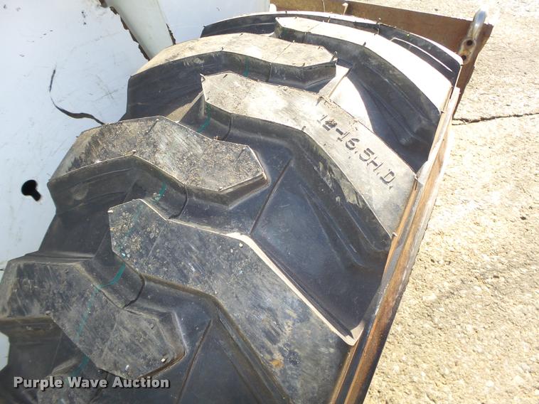 image for item L4147 2006 Bobcat S250 skid steer