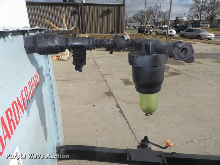 image for item L4188 1972 Gardner Denver 150 Rota Screw air compressor