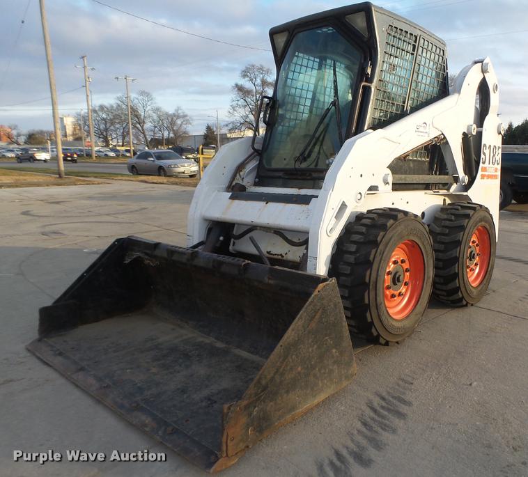 image for item L4189 2002 Bobcat S185 skid steer