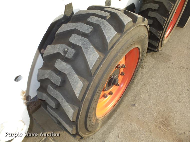 image for item L4189 2002 Bobcat S185 skid steer