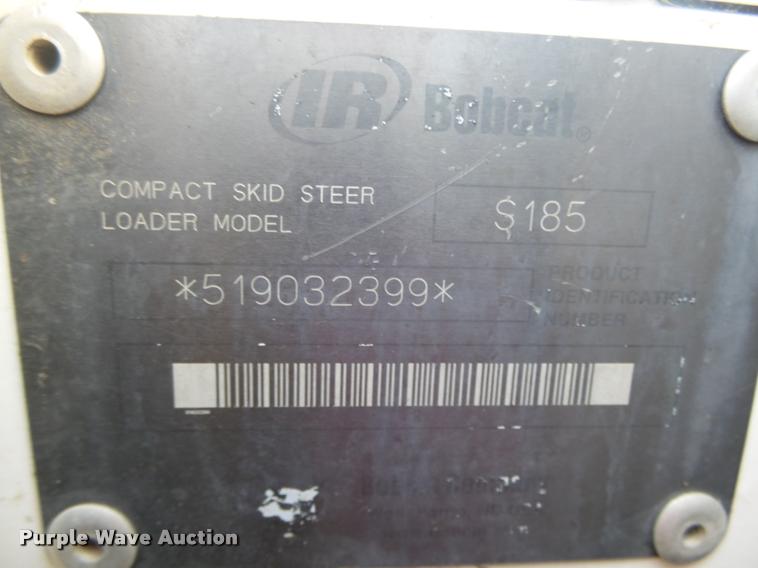 image for item L4189 2002 Bobcat S185 skid steer