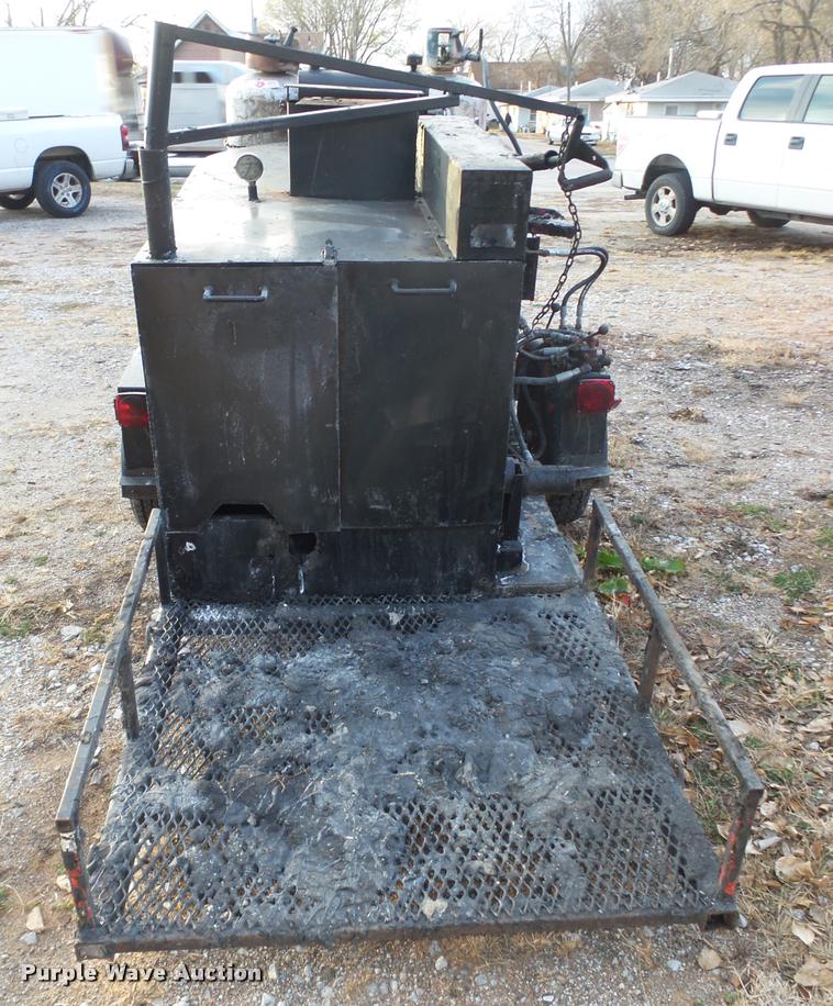 image for item L4190 Crafco EZ Pour 100 tar pot