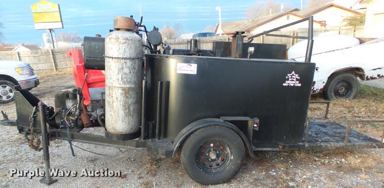 image for item L4190 Crafco EZ Pour 100 tar pot