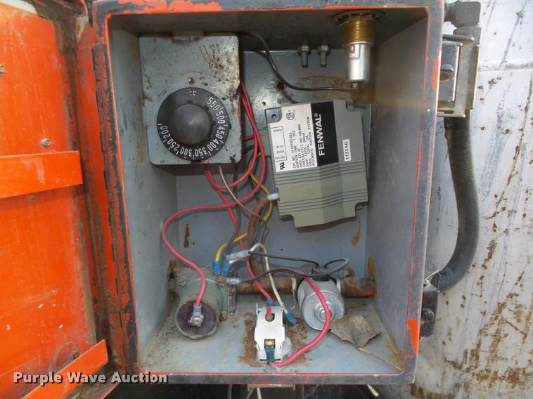 image for item L4190 Crafco EZ Pour 100 tar pot