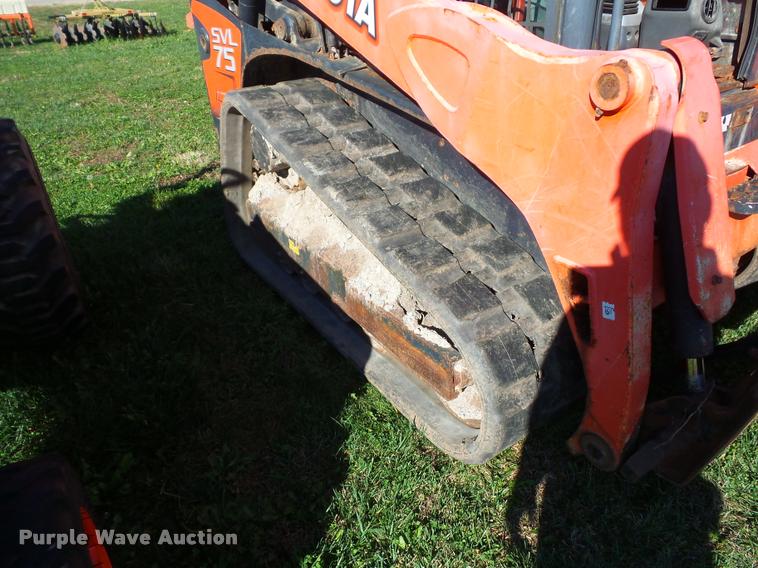image for item L4462 2012 Kubota SVL75 skid steer