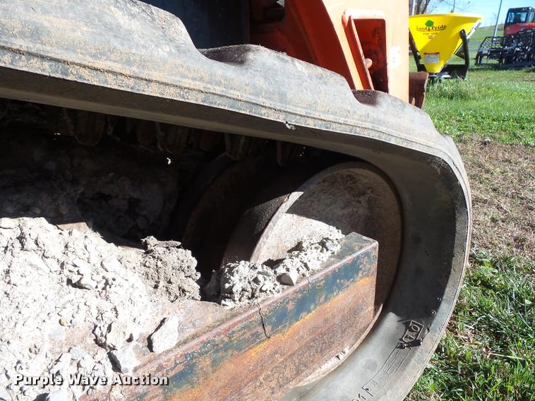 image for item L4462 2012 Kubota SVL75 skid steer