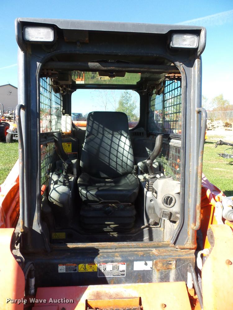 image for item L4462 2012 Kubota SVL75 skid steer