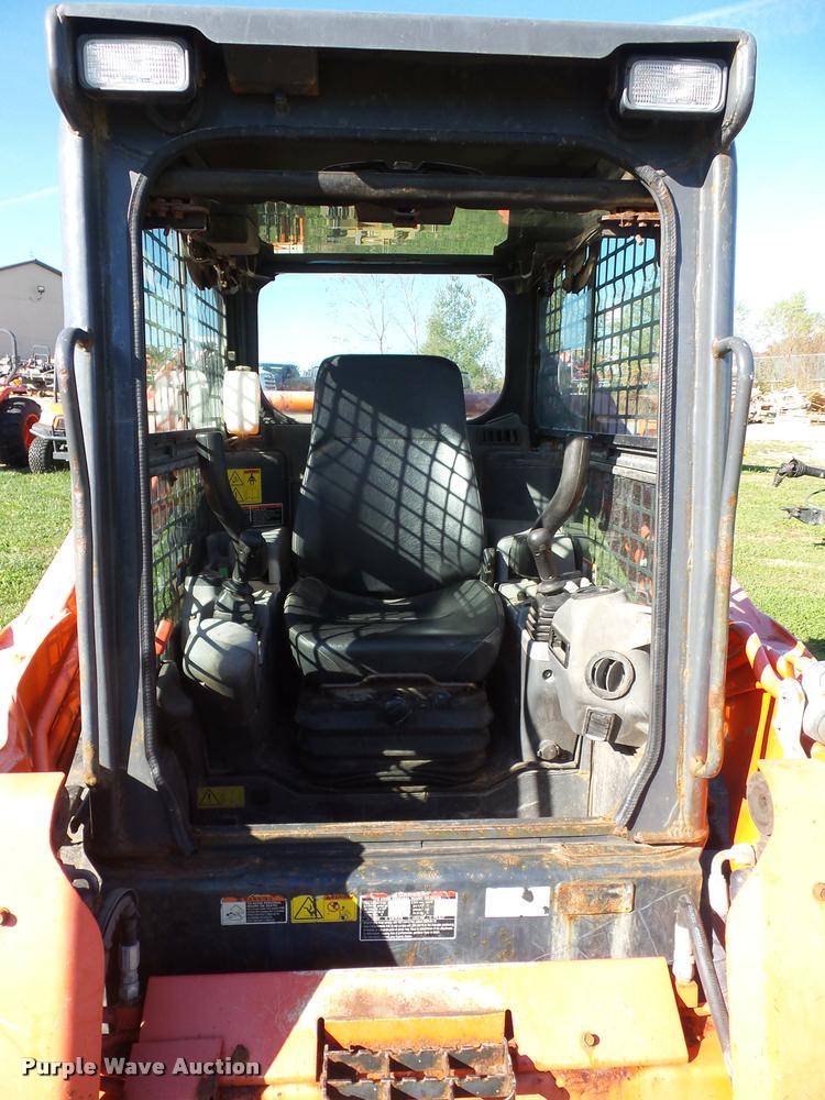 image for item L4462 2012 Kubota SVL75 skid steer