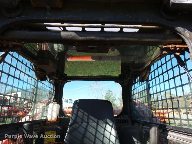 image for item L4462 2012 Kubota SVL75 skid steer