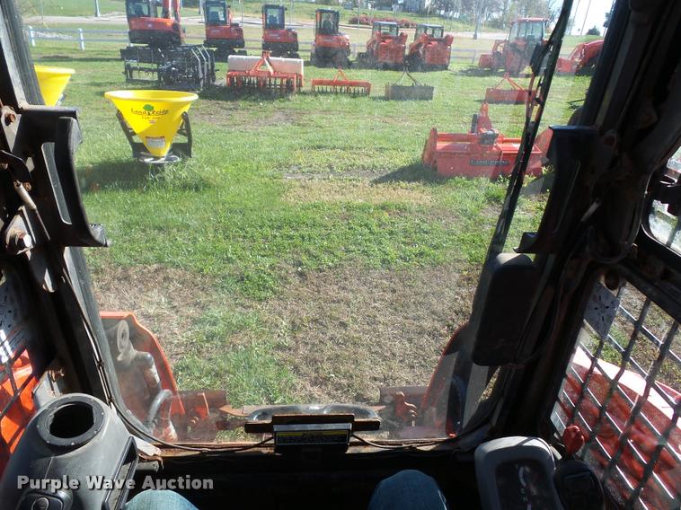 image for item L4462 2012 Kubota SVL75 skid steer