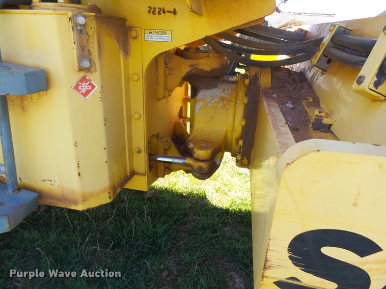 image for item L7483 Sakai SV400D single drum vibratory roller