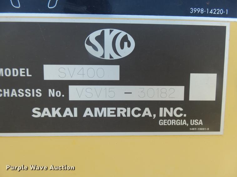 image for item L7483 Sakai SV400D single drum vibratory roller