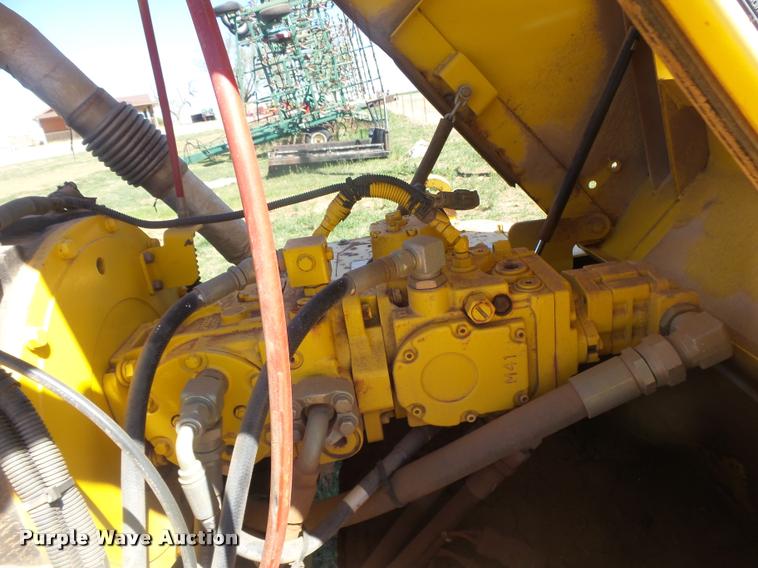 image for item L7483 Sakai SV400D single drum vibratory roller