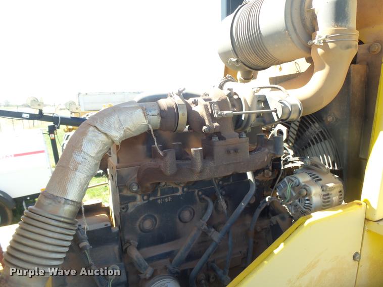 image for item L7483 Sakai SV400D single drum vibratory roller