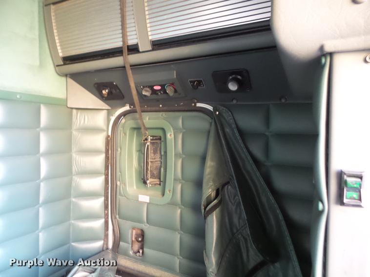 image for item BW9633 1996 Peterbilt Unibilt sleeper