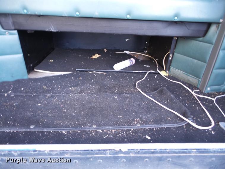 image for item BW9633 1996 Peterbilt Unibilt sleeper