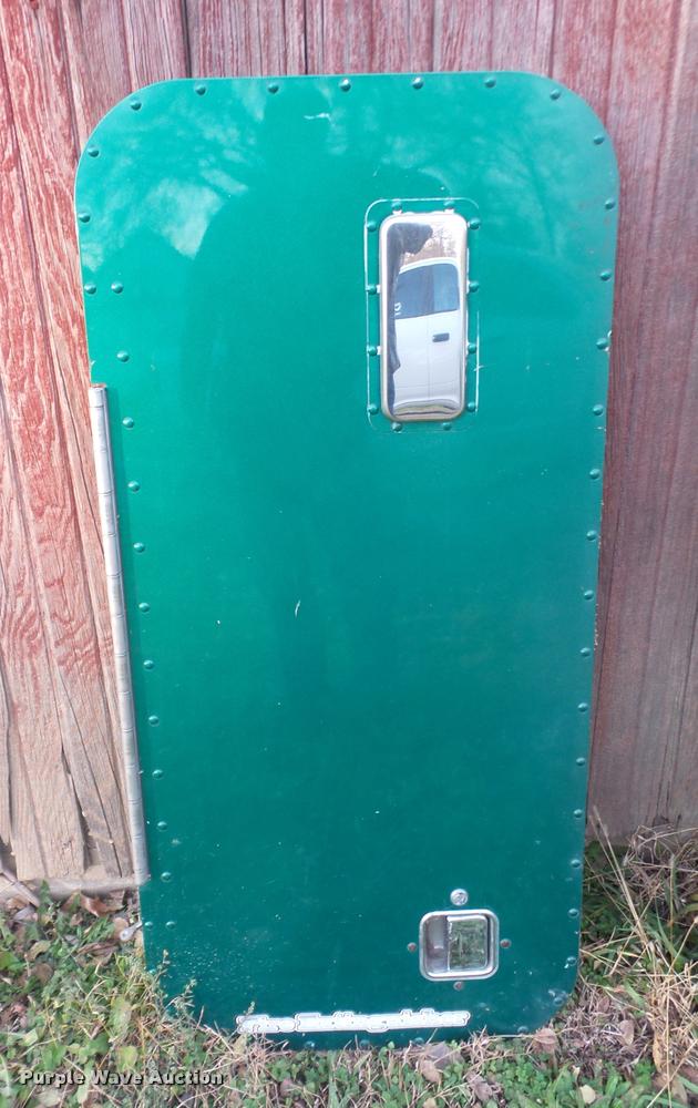 image for item BW9634 2000 Peterbilt 379 parts