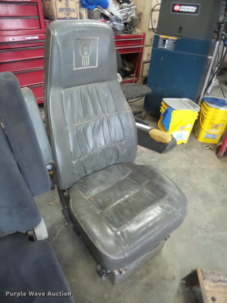 image for item BW9635 (2) air ride seats