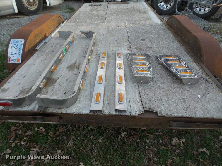 image for item BW9637 2000 Peterbilt 379 parts