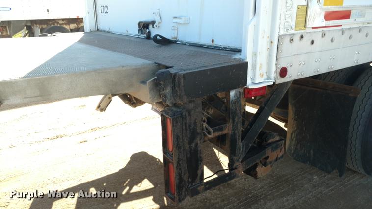 image for item DA4407 1994 Fruehauf dry van trailer