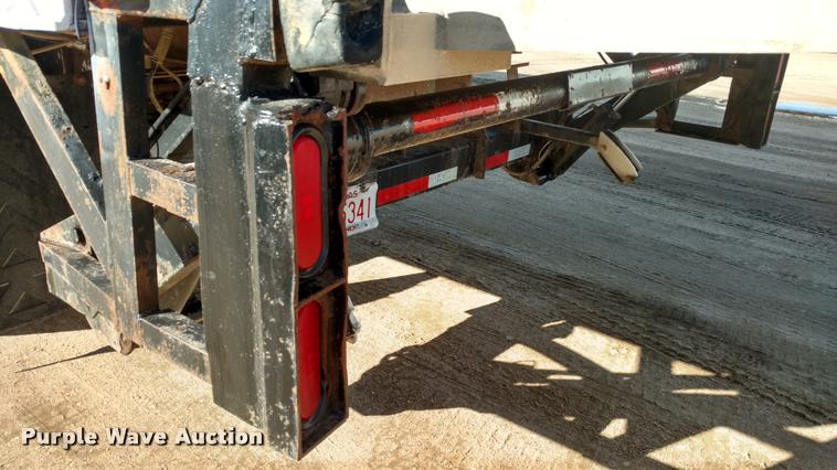 image for item DA4407 1994 Fruehauf dry van trailer