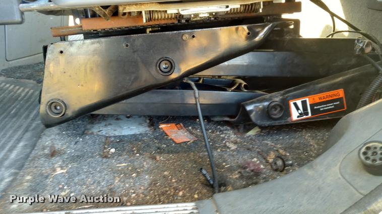 image for item DA4410 2004 Freightliner Century semi truck