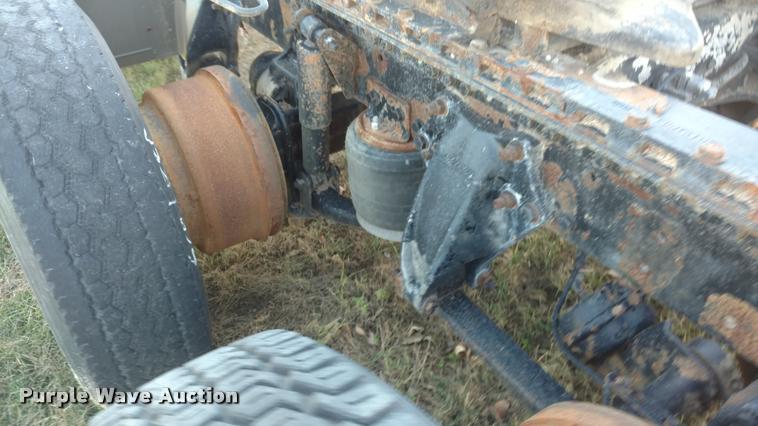 image for item DA4410 2004 Freightliner Century semi truck