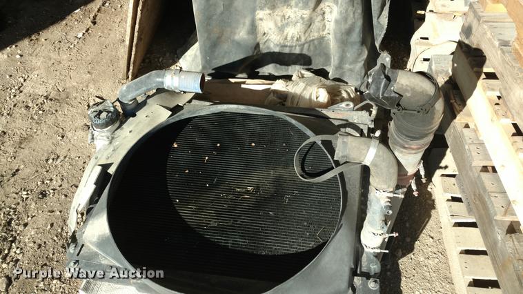 image for item DA4410 2004 Freightliner Century semi truck