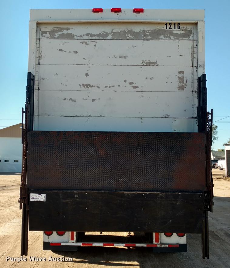 image for item DA4411 1988 Strick dry van trailer