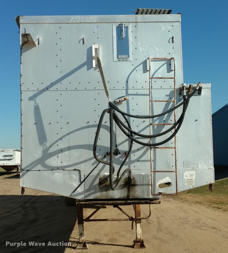 image for item DA4412 1995 Ledwell feed delivery trailer