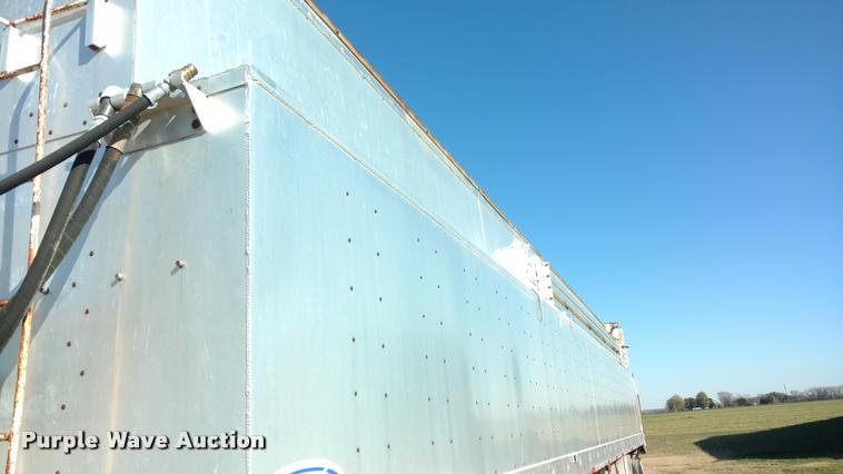 image for item DA4412 1995 Ledwell feed delivery trailer