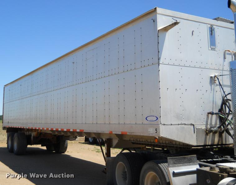 image for item DA4412 1995 Ledwell feed delivery trailer