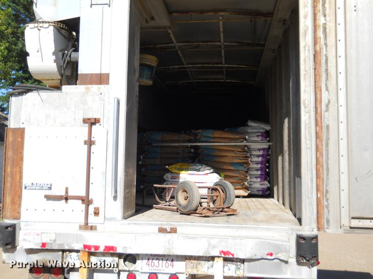 image for item DA4412 1995 Ledwell feed delivery trailer