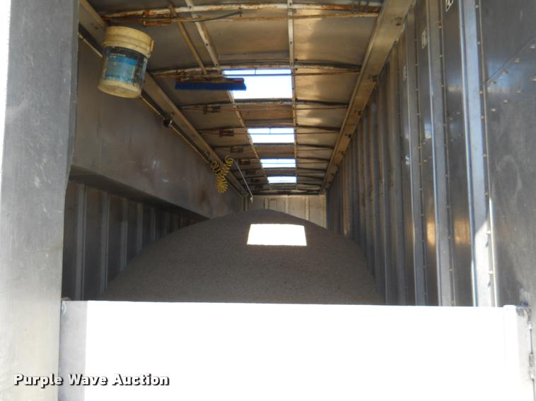 image for item DA4412 1995 Ledwell feed delivery trailer