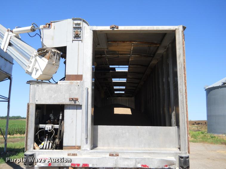 image for item DA4412 1995 Ledwell feed delivery trailer