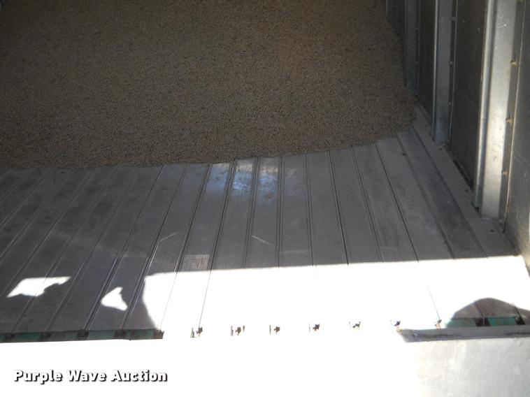 image for item DA4412 1995 Ledwell feed delivery trailer