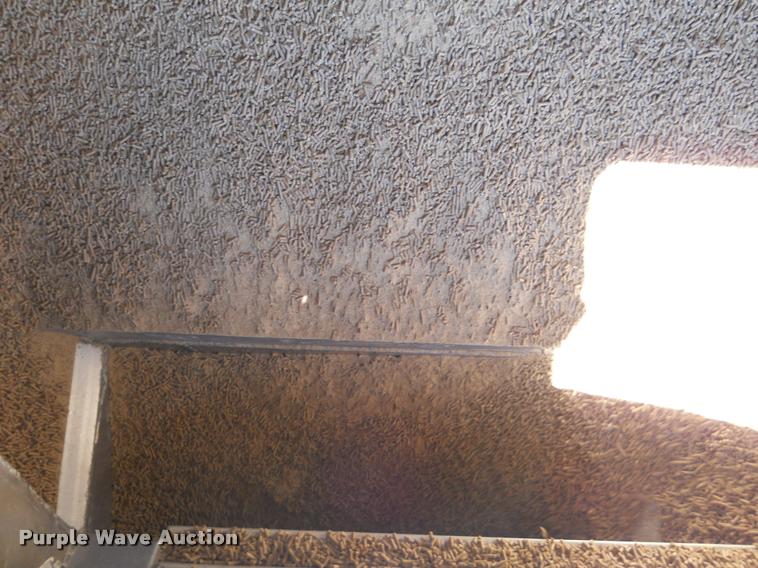 image for item DA4412 1995 Ledwell feed delivery trailer