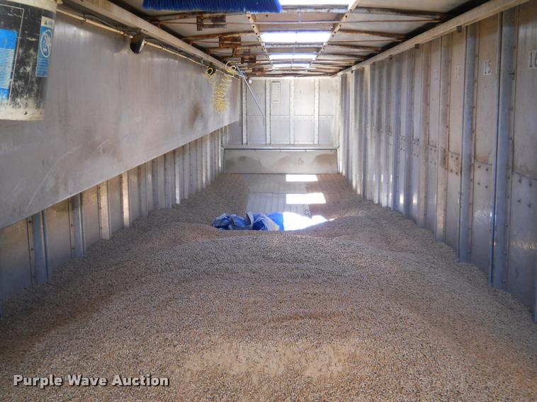 image for item DA4412 1995 Ledwell feed delivery trailer