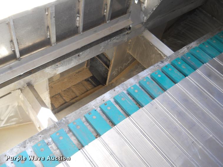 image for item DA4412 1995 Ledwell feed delivery trailer