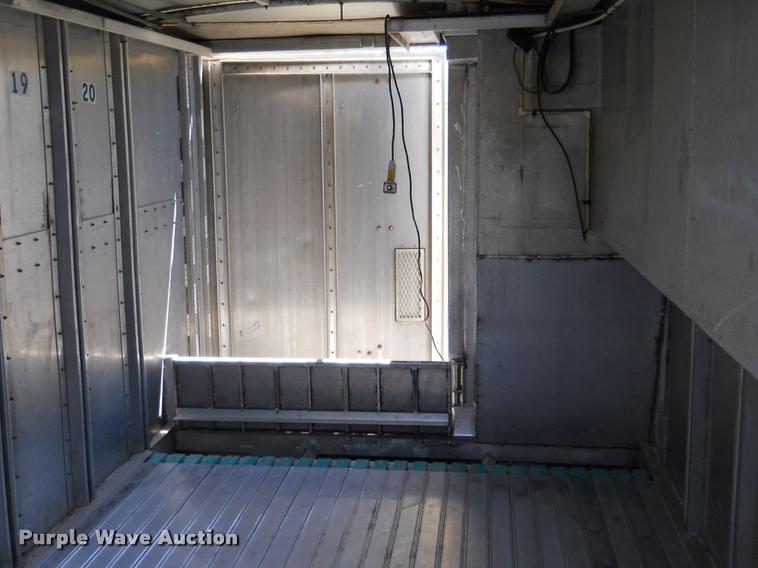 image for item DA4412 1995 Ledwell feed delivery trailer