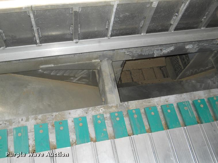 image for item DA4412 1995 Ledwell feed delivery trailer