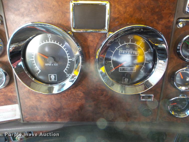 image for item DA5015 2004 Kenworth W900 semi truck