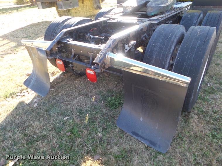 image for item DA5015 2004 Kenworth W900 semi truck