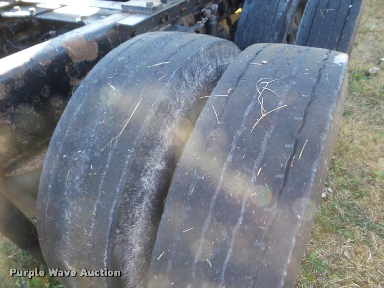 image for item DA5015 2004 Kenworth W900 semi truck