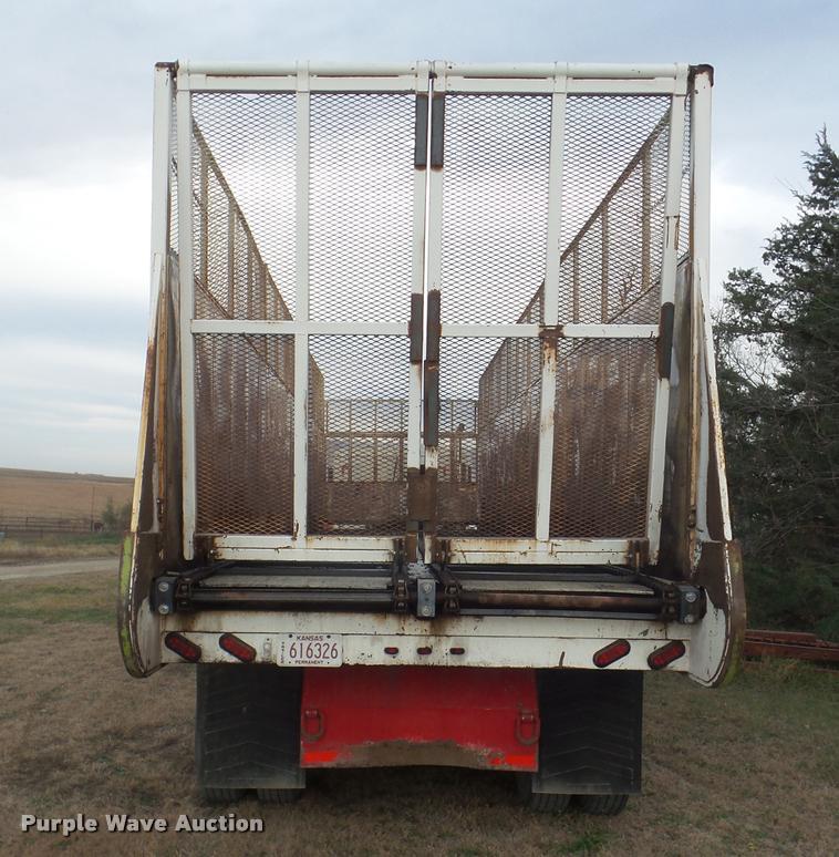 image for item DA5032 2006 Yellow X Trailers live bottom trailer