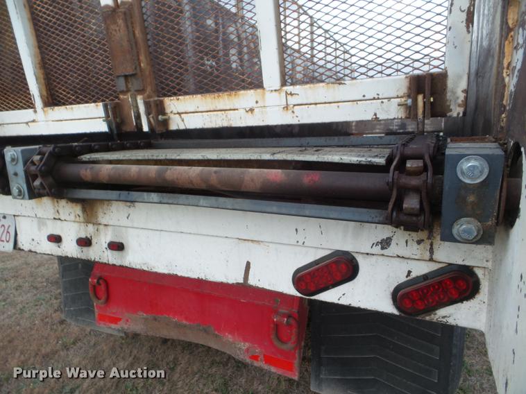 image for item DA5032 2006 Yellow X Trailers live bottom trailer